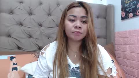 Snapshot of xxkryzelxx chatting on February 1, 7:57 am Dhel online show from February 1, 7:57 am