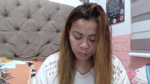 Snapshot of xxkryzelxx chatting on March 3, 1:53 pm Dhel online show from March 3, 1:53 pm