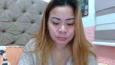 Snapshot of xxkryzelxx chatting on October 4, 4:49 pm Dhel online show from October 4, 4:49 pm