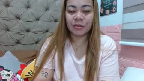 Snapshot of xxkryzelxx chatting on October 21, 5:13 pm Dhel online show from October 21, 5:13 pm