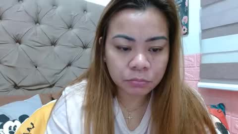 Snapshot of xxkryzelxx chatting on November 26, 6:20 pm Dhel online show from November 26, 6:20 pm