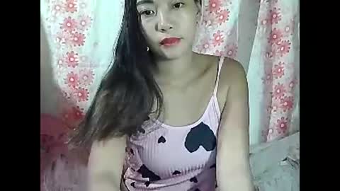 xxkylie18 online show from September 17, 12:51 pm