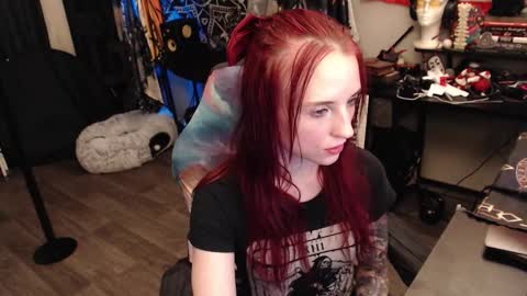 Lilith online show from December 16, 2:05 am