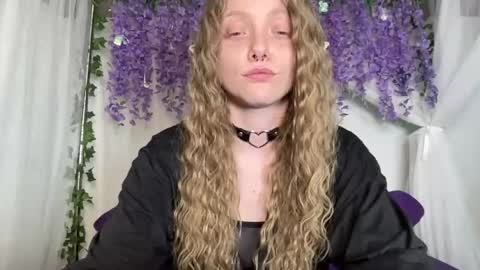 Snapshot of xxloveanastasia chatting on July 8, 3:05 pm LoveAnastasia online show from July 8, 3:05 pm