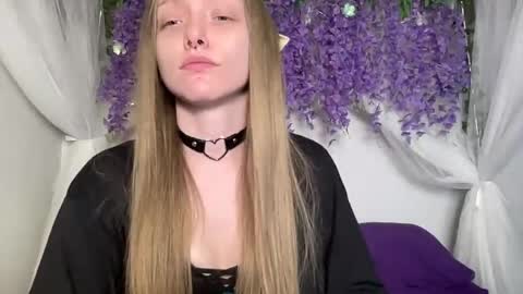 Snapshot of xxloveanastasia chatting on July 24, 3:10 pm LoveAnastasia online show from July 24, 3:10 pm