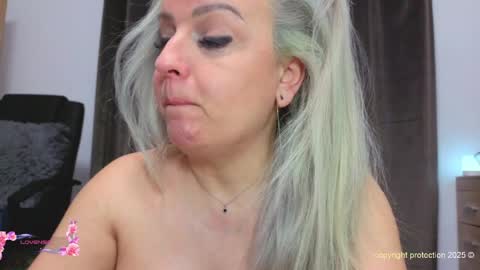 Nico online show from April 7, 7:25 pm