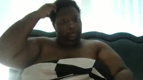 Snapshot of xxmoniquestarrxx chatting on March 29, 12:27 pm Thee Baddest BBW online show from March 29, 12:27 pm