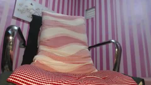 xxrowenatastycockforyouxx online show from November 11, 4:23 am