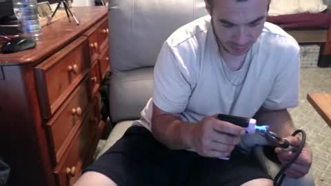 xxScubaStevexx online show from October 4, 11:41 am