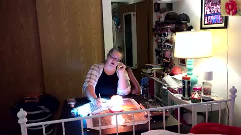 Strawberry Jane online show from June 25, 4:23 am
