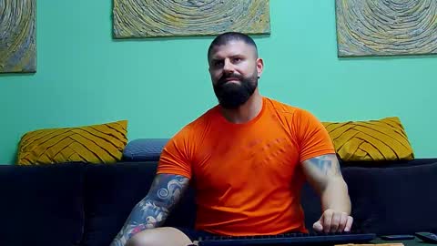 Snapshot of xxtreamleonard chatting on November 26, 10:05 am Xtream Leonard online show from November 26, 10:05 am