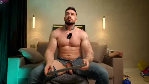     online show from July 29, 1:53 pm