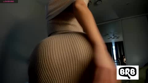 Snapshot of xxx_leila chatting on October 8, 10:13 am xxx_leila online show from October 8, 10:13 am