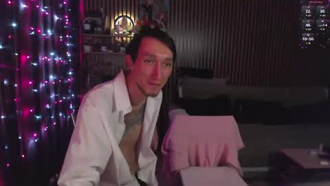 Snapshot of xxx_rays chatting on March 14, 6:08 am Ray and Andy online show from March 14, 6:08 am