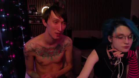 Snapshot of xxx_rays chatting on March 29, 10:04 am Ray and Andy online show from March 29, 10:04 am