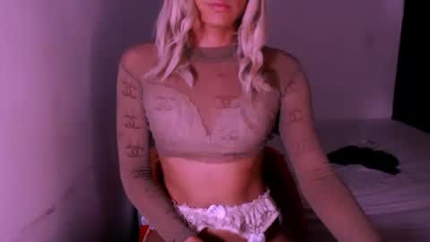 Chiara online show from December 22, 3:47 am