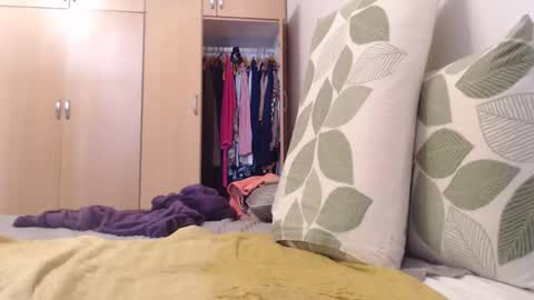 Snapshot of xxxbustybabe27x chatting on March 7, 1:29 pm Ayanda online show from March 7, 1:29 pm