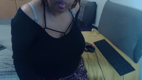 Ayanda online show from September 29, 4:01 pm