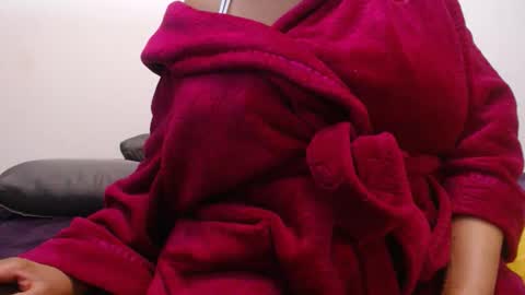 Ayanda online show from November 28, 11:51 pm