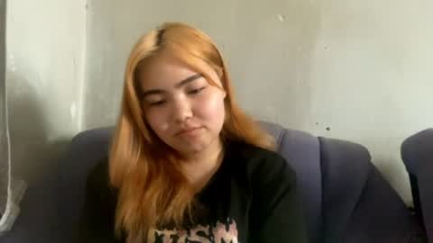 xxxcutekittyx online show from June 26, 10:08 am