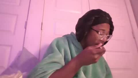 Danielle online show from November 13, 4:50 pm