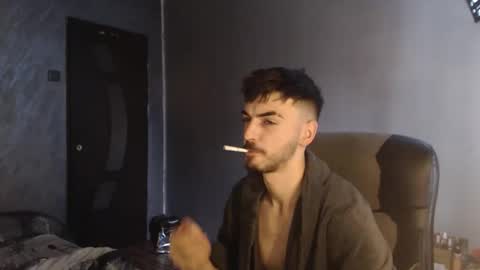 xxxdonpuiuuxxx online show from December 18, 7:47 am