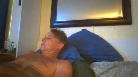 deeeeznutz online show from August 3, 8:35 am