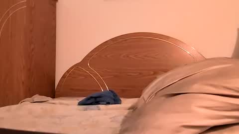xxfredmtl18xx online show from June 28, 11:44 pm