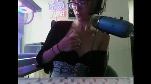 xxxhairyladyxxx online show from July 25, 11:02 pm