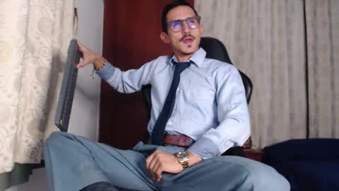 Snapshot of xxxhome_alonexxx chatting on September 30, 7:41 pm Kev online show from September 30, 7:41 pm