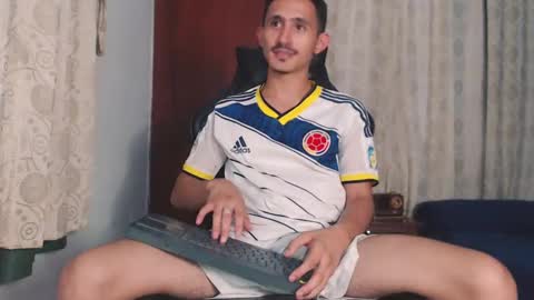 Snapshot of xxxhome_alonexxx chatting on October 17, 8:22 pm Kev online show from October 17, 8:22 pm