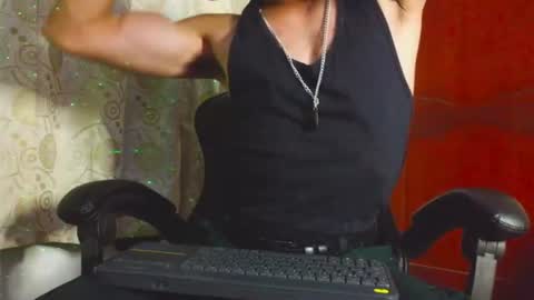 Snapshot of xxxhome_alonexxx chatting on July 21, 8:11 pm Kev online show from July 21, 8:11 pm
