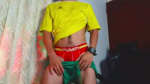 Snapshot of xxxhome_alonexxx chatting on July 30, 7:57 pm Kev online show from July 30, 7:57 pm