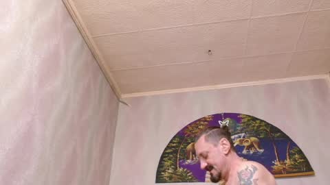 isa and gonzo online show from March 28, 5:18 am