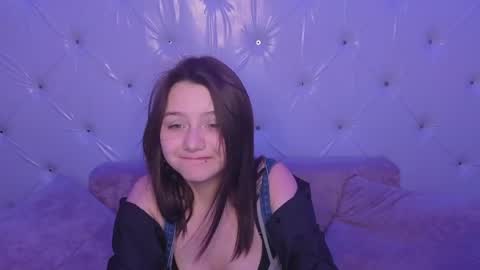 Snapshot of xxxnaughtyfoxxx chatting on April 28, 5:18 pm foxy online show from April 28, 5:18 pm
