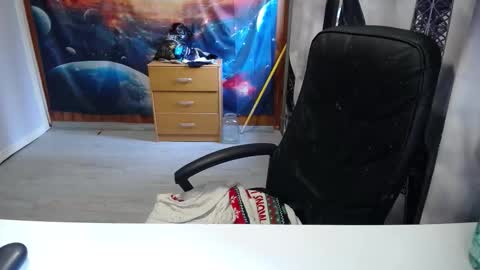 Snapshot of xxxnewlywedsxxx chatting on October 11, 8:57 am Lana online show from October 11, 8:57 am