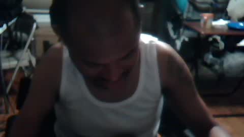xxxonwheelz online show from June 28, 3:34 am