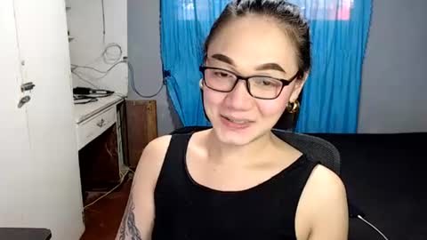 Melissa online show from July 14, 2:16 am