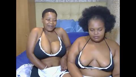 Snapshot of xxxslutscombination chatting on February 7, 9:35 am Xxxslutscombination online show from February 7, 9:35 am