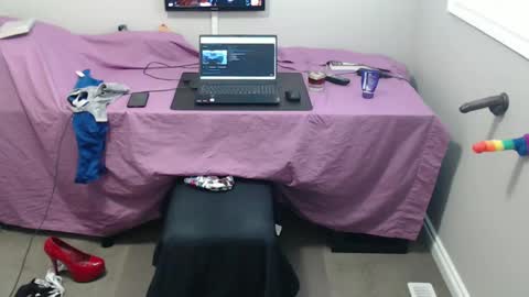 xxxxbrad online show from March 4, 10:05 pm