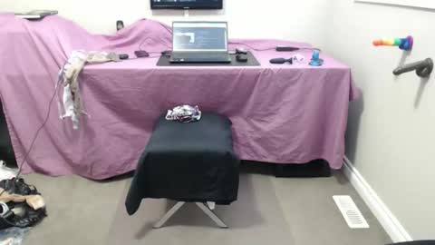 Snapshot of xxxxbrad chatting on February 24, 9:24 pm xxxxbrad online show from February 24, 9:24 pm