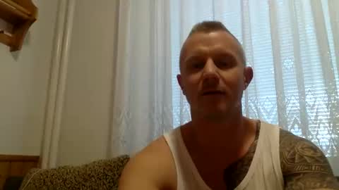 Snapshot of xyloreto80 chatting on November 29, 2:31 pm xyloreto80 online show from November 29, 2:31 pm