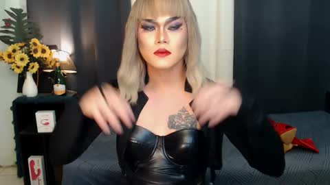 QueenMarina online show from December 15, 11:09 pm