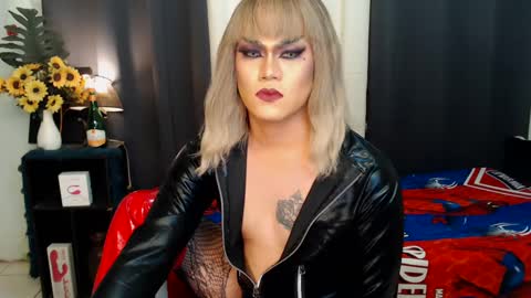 QueenMarina online show from December 20, 1:47 am