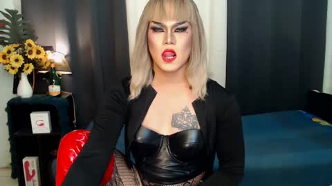 QueenMarina online show from December 29, 7:00 pm