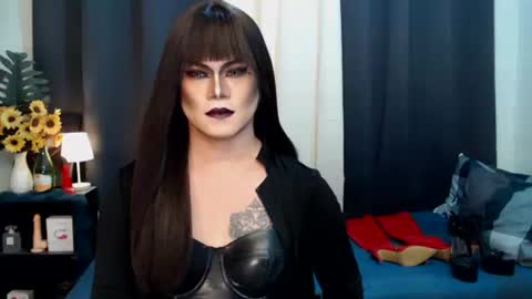 QueenMarina online show from October 2, 9:05 am