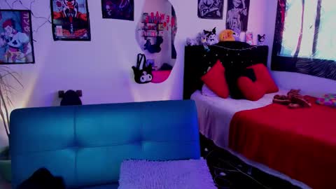 xzerox_ online show from February 11, 5:40 pm