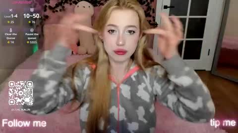 Snapshot of y0ung_lina18 chatting on November 26, 3:46 pm Lina online show from November 26, 3:46 pm