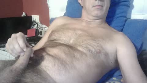 Snapshot of yahe2010 chatting on February 6, 3:59 am grillino online show from February 6, 3:59 am