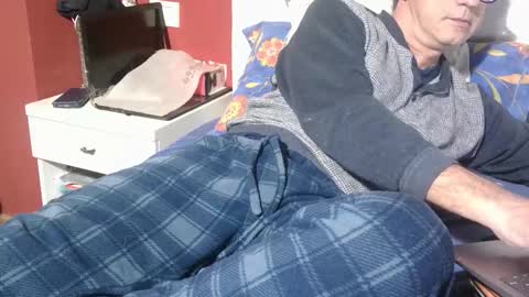 Snapshot of yahe2010 chatting on March 23, 12:47 am grillino online show from March 23, 12:47 am